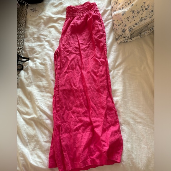 Anthropologie hot pink linen crop pants. Size medium. Worn once. - Picture 6 of 6